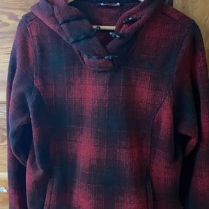 North Face Sweater size L